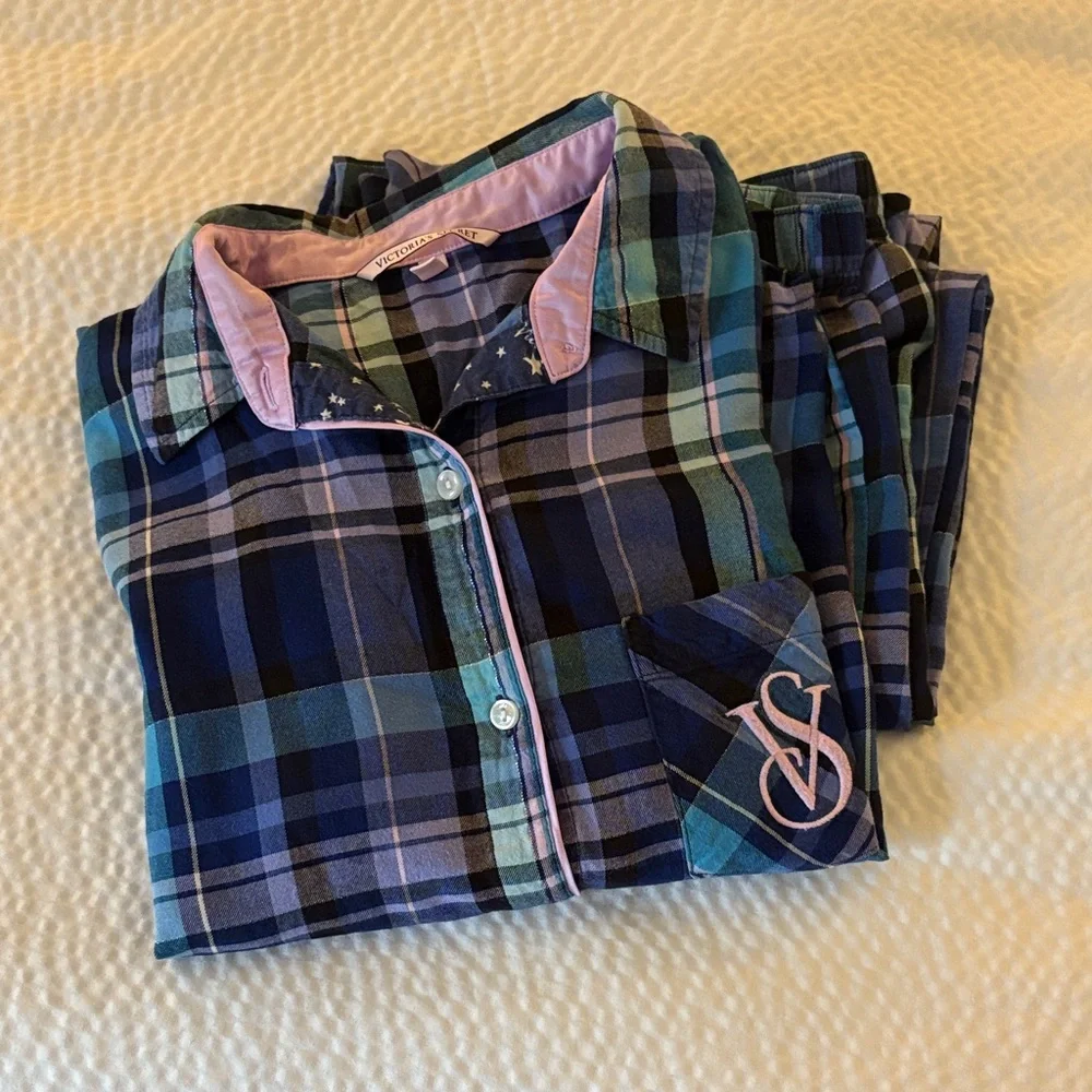 Victoria's Secret Flannel Pajama Set XS - Picture 11 of 11
